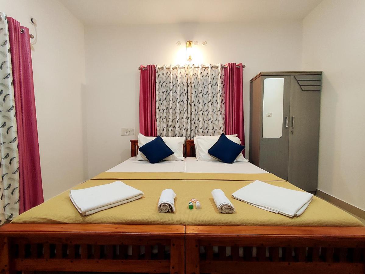 Happy Buddha S4 Aparthotel Varkala Esterno foto