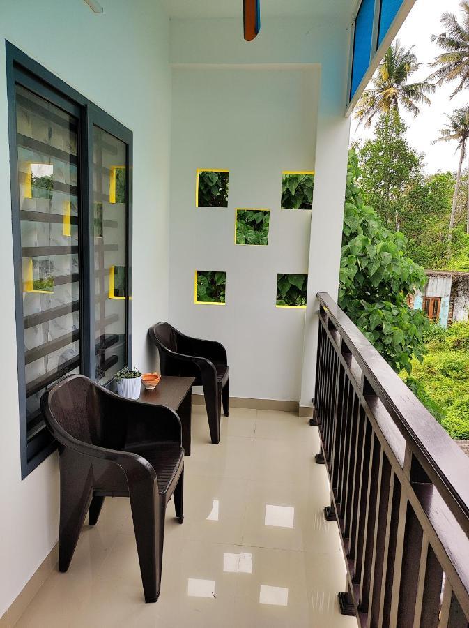 Happy Buddha S4 Aparthotel Varkala Esterno foto